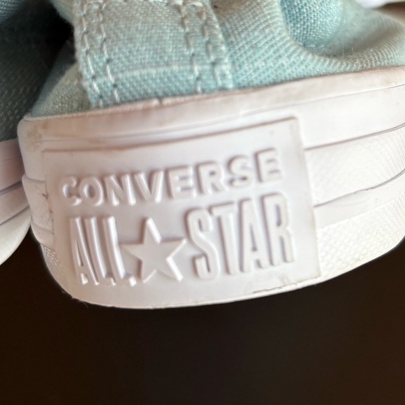 Converse Low Top Sneakers in Light Blue and White, 7.5 - Picture 12 of 16